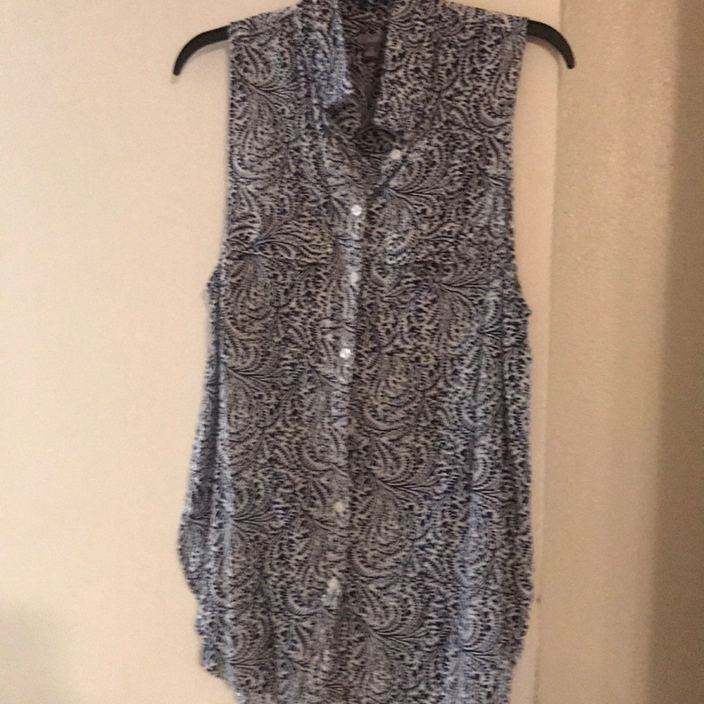 Tops - Picture 2 of 2